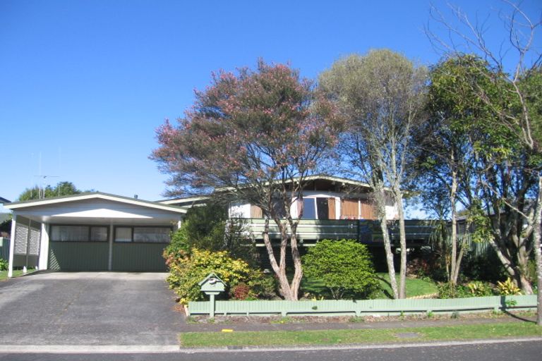 Photo of property in 14 Hillary Street, Chedworth, Hamilton, 3210