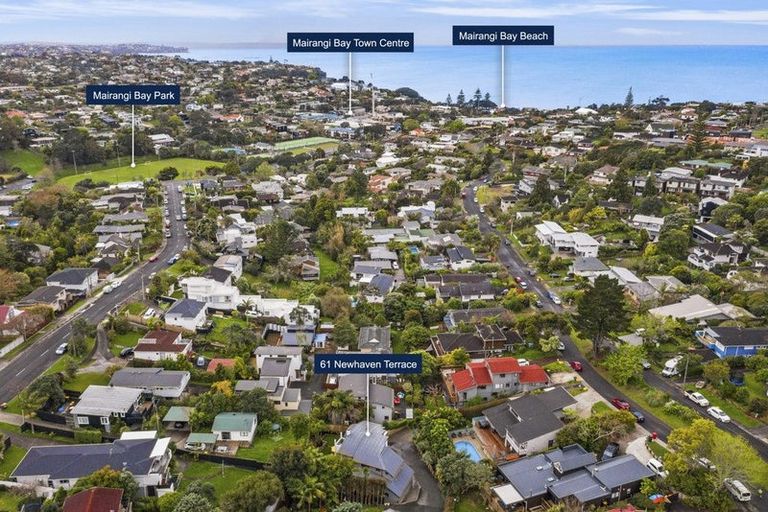 Photo of property in 61 Newhaven Terrace, Mairangi Bay, Auckland, 0630