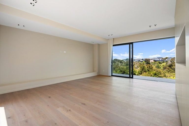 Photo of property in 43 Bristol Freighter Road, Hobsonville, Auckland, 0616