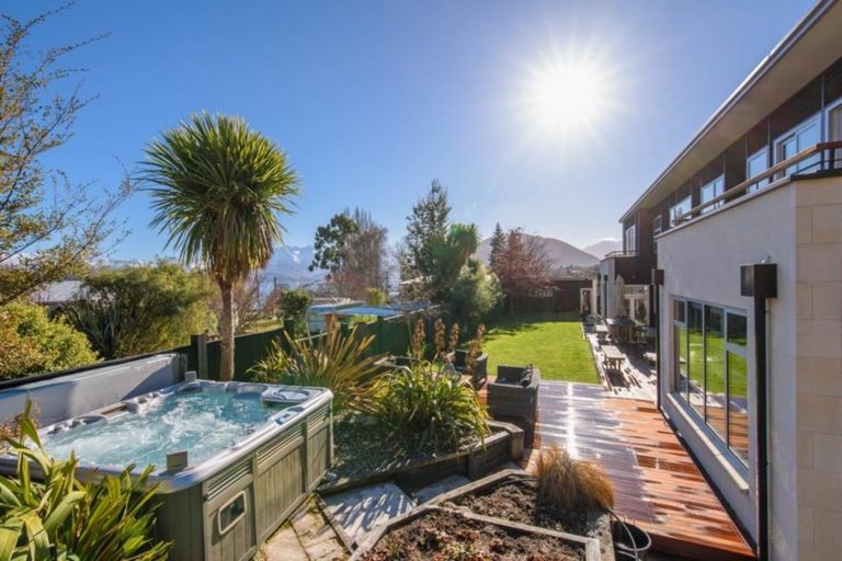 Photo of property in 31b Aubrey Road, Wanaka, 9305