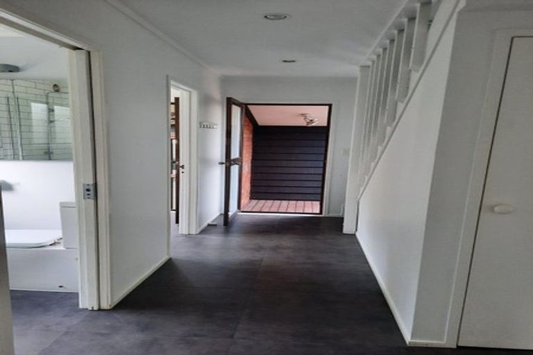 Photo of property in 1/17 Bayswater Avenue, Bayswater, Auckland, 0622