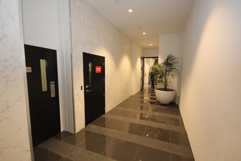 Photo of property in Queen's Residences, 1411/8 Airedale Street, Auckland Central, Auckland, 1010