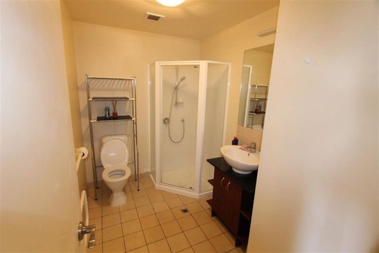 Photo of property in 4j/17 Crown Lynn Place, New Lynn, Auckland, 0600