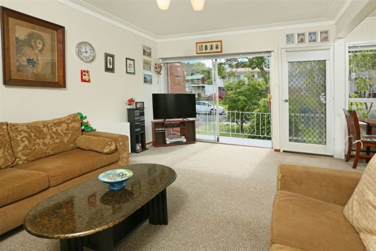 Photo of property in 5/1 Takapu Street, Henderson, Auckland, 0612