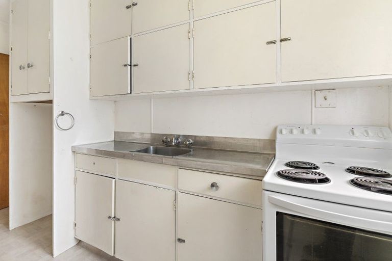 Photo of property in Cedarwood Flats, 10/15 Opaki Road, Lansdowne, Masterton, 5810