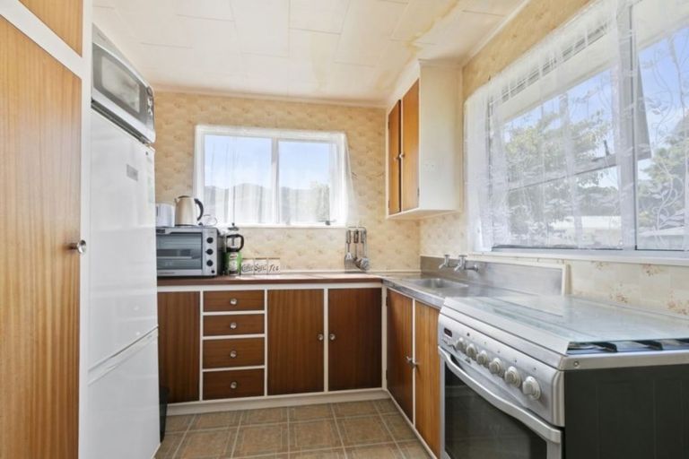 Photo of property in 2/312 Wellington Road, Wainuiomata, Lower Hutt, 5014