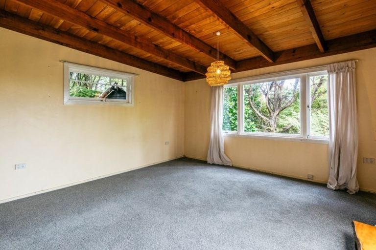 Photo of property in 35 Crescent Road East, Ostend, Waiheke Island, 1081