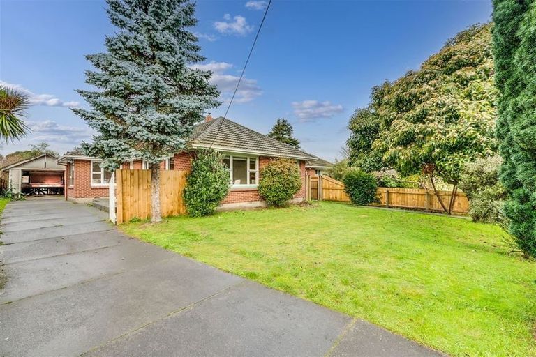 Photo of property in 25 Greenhurst Street, Sockburn, Christchurch, 8042