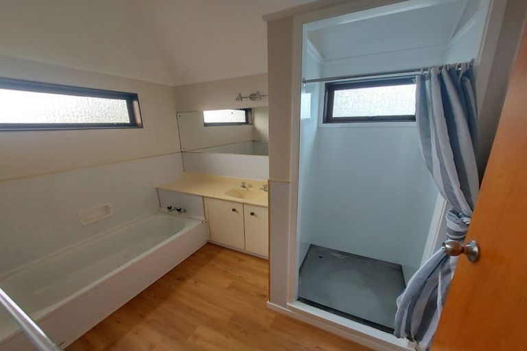 Photo of property in 82 Anzac Road, Morningside, Whangarei, 0110