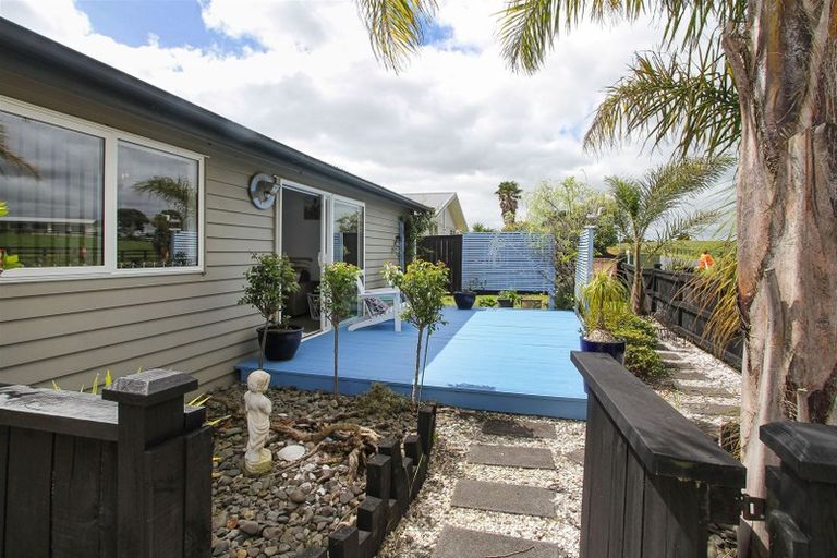 Photo of property in 92 Wharf Road, Clarks Beach, Pukekohe, 2679