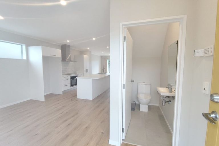 Photo of property in 3 Ambar Ridge Avenue, Massey, Auckland, 0614