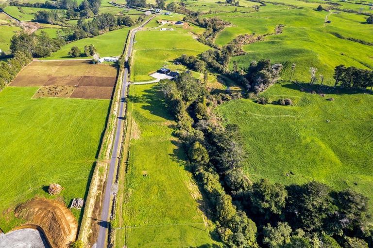 Photo of property in 160 Maude Road, Kaimiro, New Plymouth, 4371