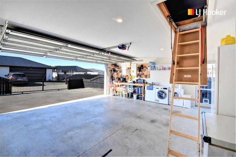 Photo of property in 2 Silverview Place, Mosgiel, 9024