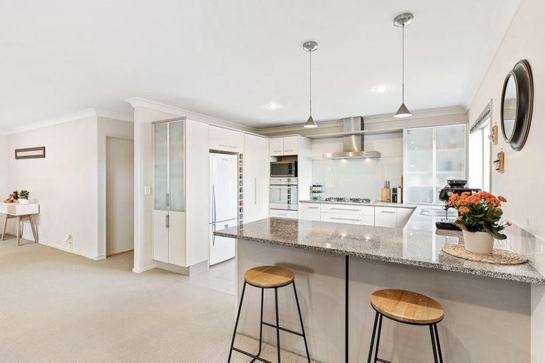 Photo of property in 11 Amaretto Avenue, Flat Bush, Auckland, 2019