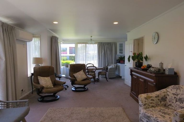 Photo of property in 2 Crescent Street, Richmond, 7020