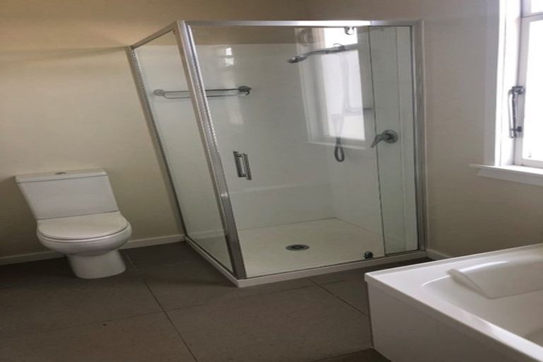 Photo of property in 1/191 Kennedy Road, Marewa, Napier, 4110