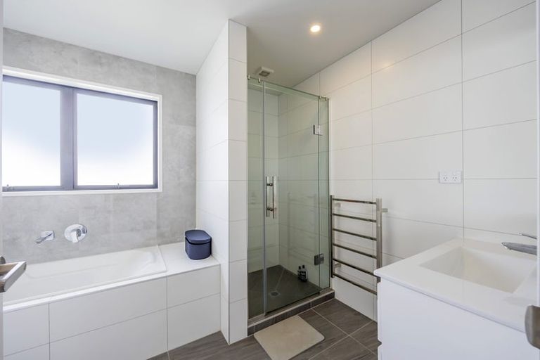 Photo of property in 43 Westgate Drive, Westgate, Auckland, 0614