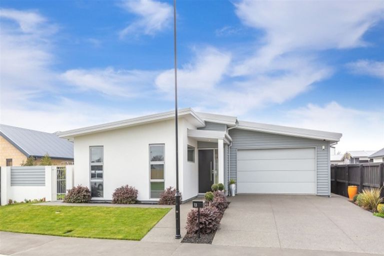 Photo of property in 13 Picadilly Avenue, Casebrook, Christchurch, 8051