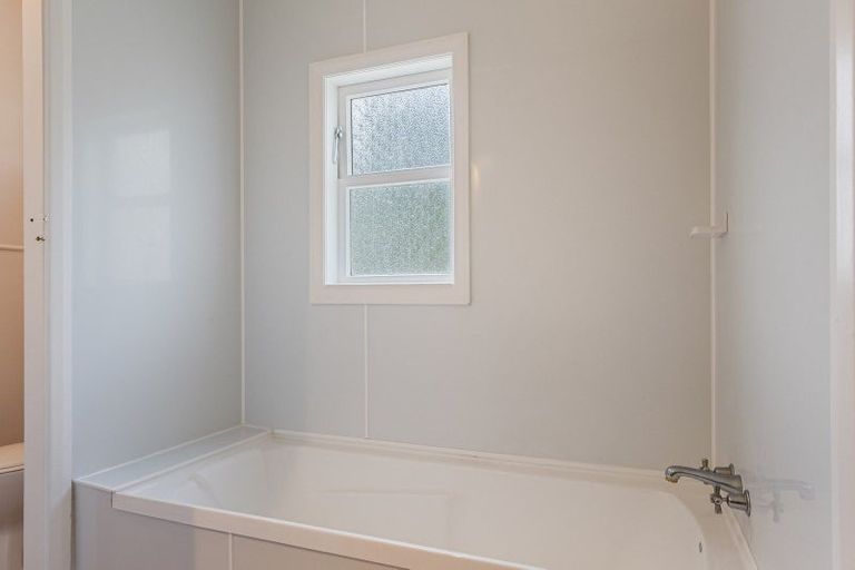 Photo of property in 12 Hokio Beach Road, Levin, 5510