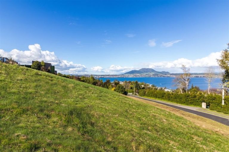 Photo of property in 58 Mapara Road, Acacia Bay, Taupo, 3385