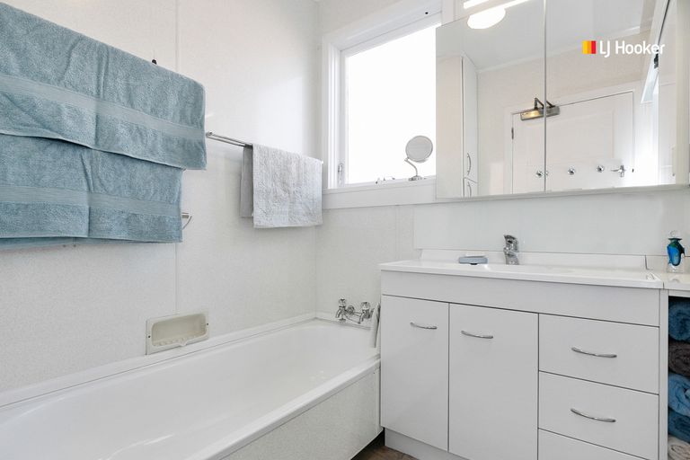 Photo of property in 37 Riselaw Road, Calton Hill, Dunedin, 9012