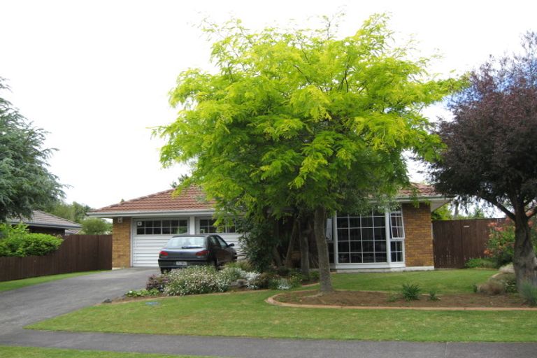 Photo of property in 31 Evanda Crescent, Conifer Grove, Takanini, 2112