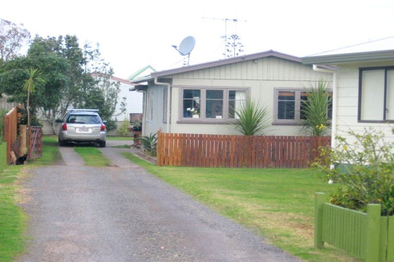 Photo of property in 312b Given Avenue, Whangamata, 3620