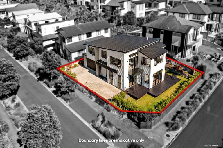 Photo of property in 13 Caldera Drive, Long Bay, Auckland, 0630