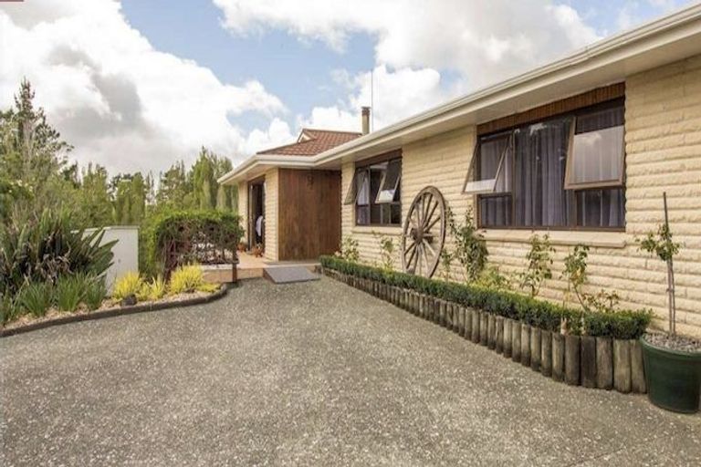 Photo of property in 12 Puawai Street, Kaiwaka, 0573