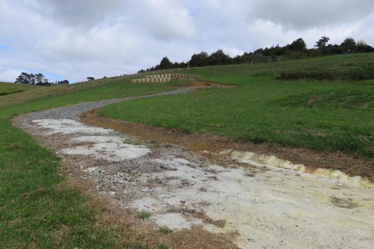 Photo of property in 12 Pekama Drive, Cable Bay, 0420