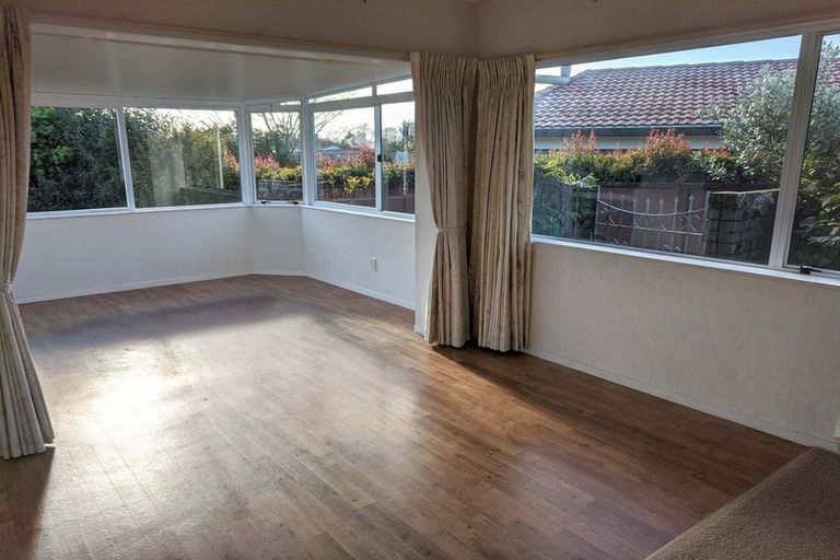 Photo of property in 18 Cromdale Avenue, Highland Park, Auckland, 2010