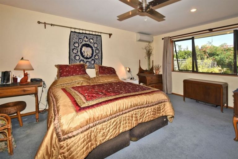 Photo of property in 33 Eders Road, Woodend, 7610