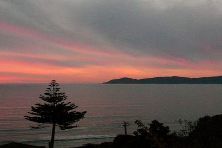 Photo of property in 19 The Crescent, Raumati South, Paraparaumu, 5032