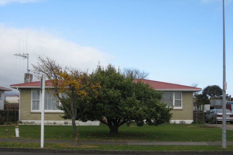 Photo of property in 122 Liverpool Street, Levin, 5510