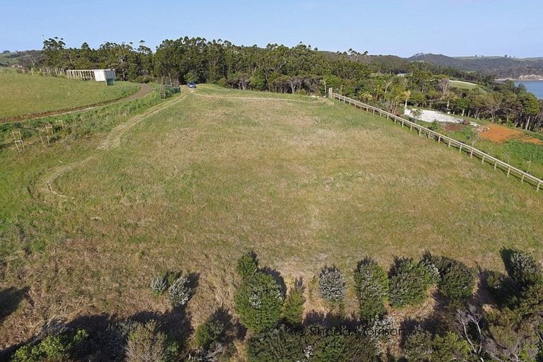 Photo of property in 24 Te Wairoa Lane, Tinopai, 0593