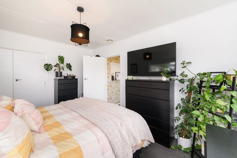 Photo of property in 7 Luton Street, Hokowhitu, Palmerston North, 4410