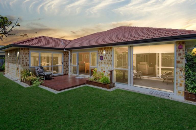 Photo of property in 6 Saratoga Court, Papamoa Beach, Papamoa, 3118