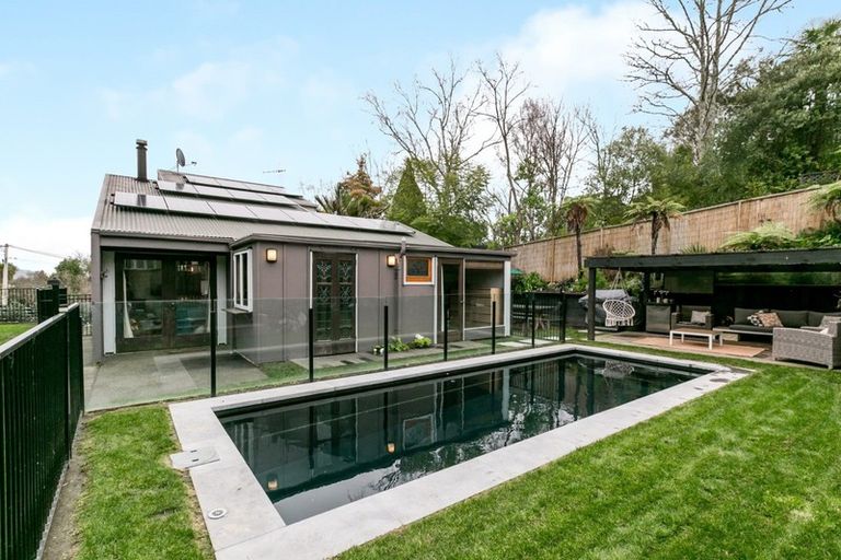 Photo of property in 55c Palmerston Road, Havelock North, 4130