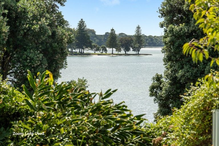 Photo of property in 220 Welcome Bay Road, Welcome Bay, Tauranga, 3112