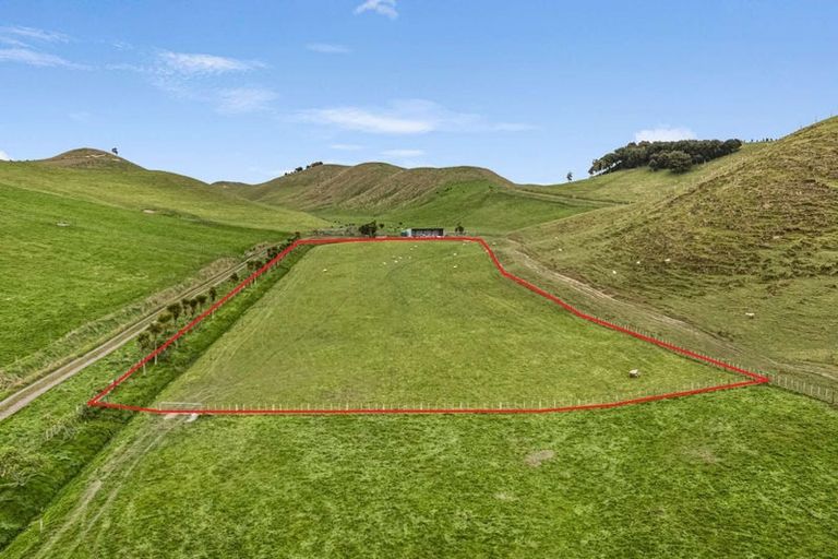 Photo of property in 246 Hopelands Road, Woodville, 4997