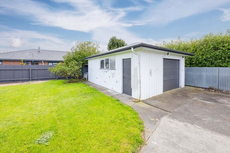 Photo of property in 1 Elliott Crescent, Havelock North, 4130