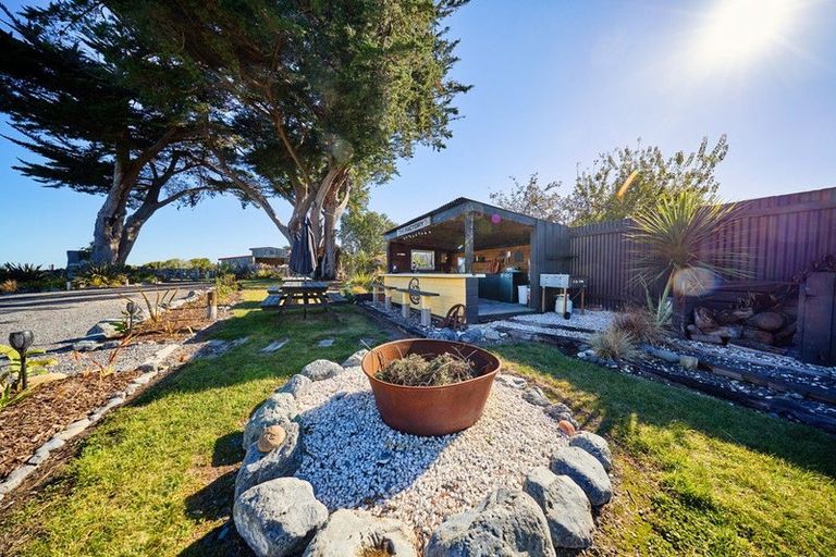 Photo of property in 5 Old Beach Road, Hapuku, Kaikoura, 7371