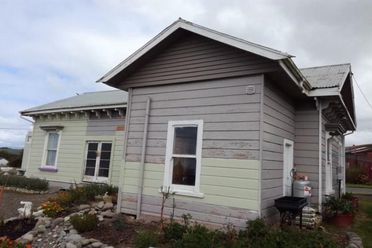 Photo of property in 24 Wamphray Street, Nightcaps, 9630