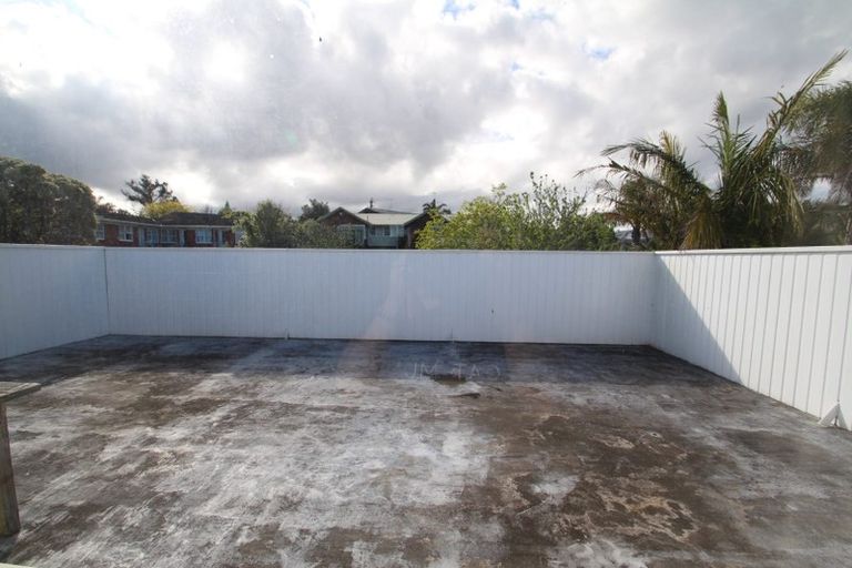 Photo of property in 23 Holland Road, Hillcrest, Auckland, 0627