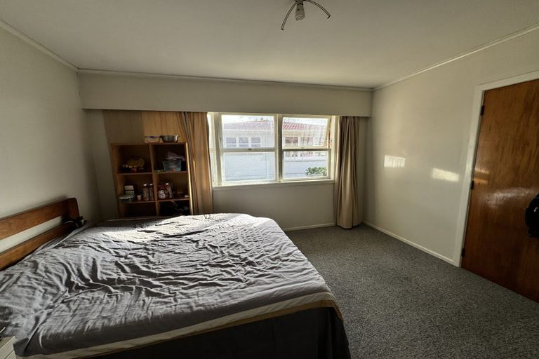 Photo of property in 18 Luton Avenue, Sunnyhills, Auckland, 2010