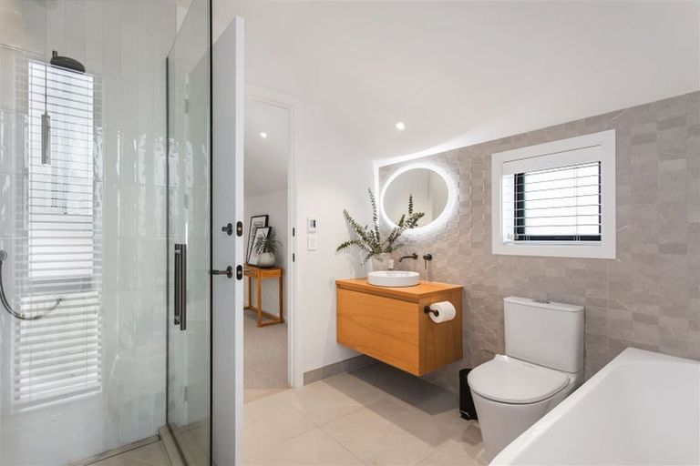 Photo of property in 86 Wairakei Road, Bryndwr, Christchurch, 8052