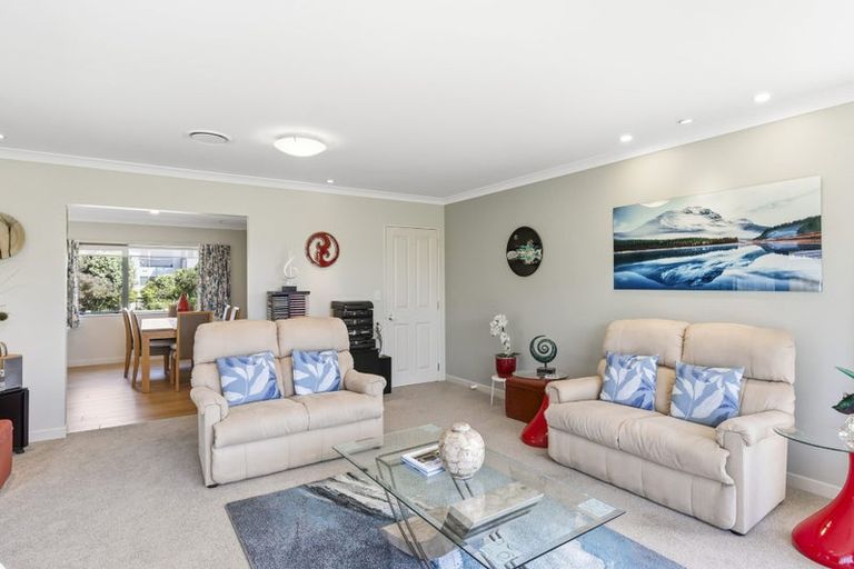 Photo of property in 100 Milne Drive, Paraparaumu, 5032