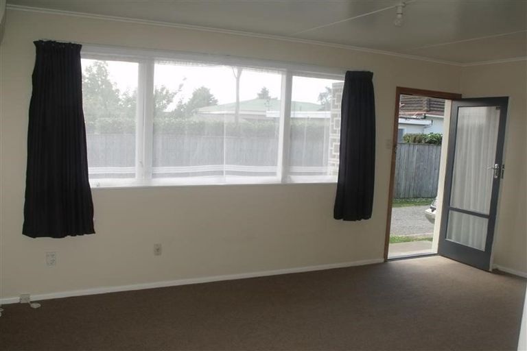 Photo of property in 805 Lawrence Street, Akina, Hastings, 4122