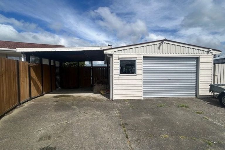 Photo of property in 30 Dewe Avenue, Feilding, 4702