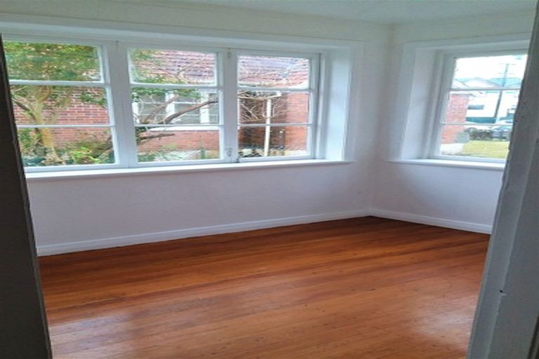 Photo of property in 48 Delta Avenue, New Lynn, Auckland, 0600